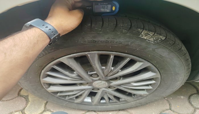 2021 Maruti Ertiga VXI CNG, Petrol, Manual, 87,835 km, tyre