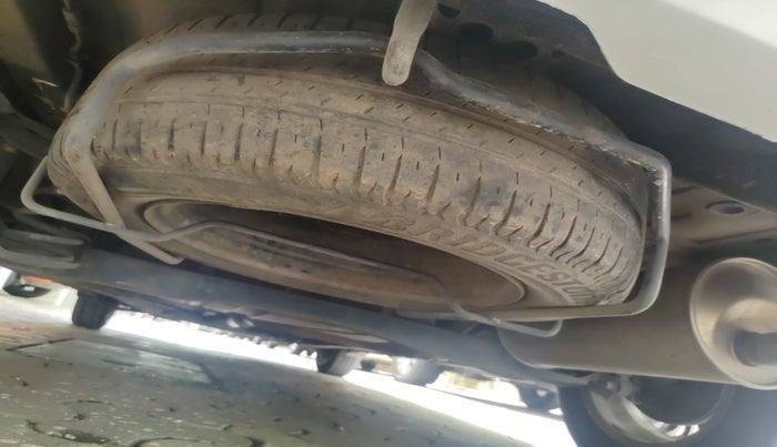 2021 Maruti Ertiga VXI CNG, Petrol, Manual, 87,835 km, tyre