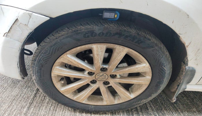 2013 Volkswagen Polo GT TDI, Diesel, Manual, 1,27,455 km, tyre