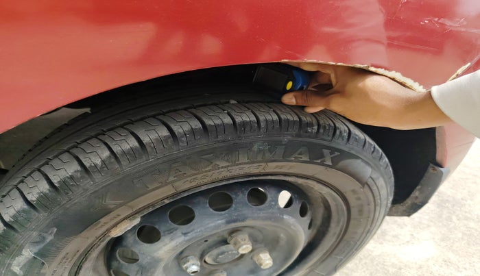 2018 Hyundai Eon ERA +, Petrol, Manual, 97,280 km, tyre