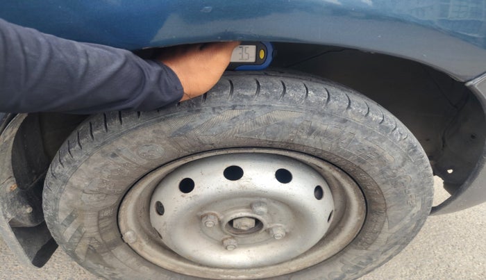 2010 Maruti Alto LXI, Petrol, Manual, 56,403 km, tyre