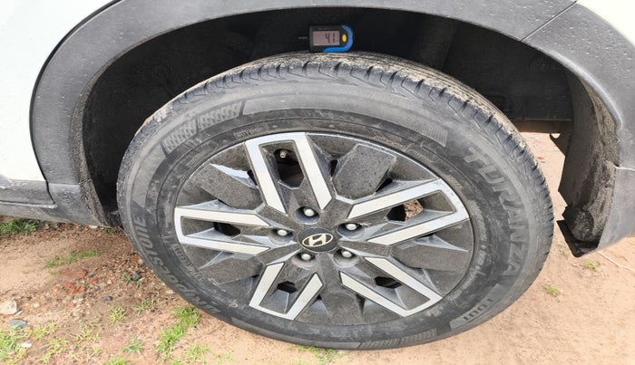 2021 Hyundai VENUE SX 1.5 CRDI, Diesel, Manual, 86,751 km, tyre