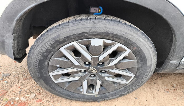 2021 Hyundai VENUE SX 1.5 CRDI, Diesel, Manual, 86,751 km, tyre