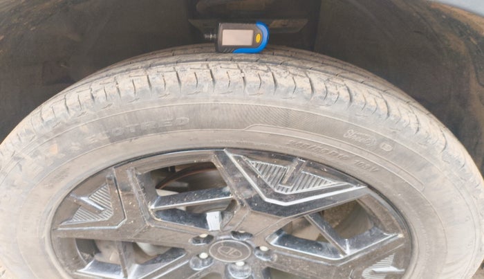 2024 Tata Safari ACCOMPLISHED PLUS 6 STR DARK EDITION AT, Diesel, Automatic, 15,059 km, tyre