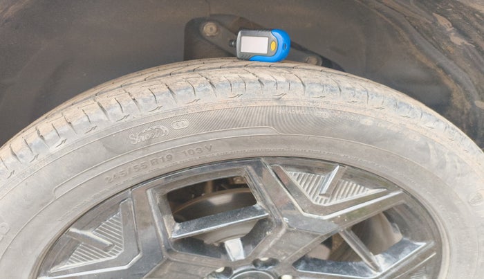 2024 Tata Safari ACCOMPLISHED PLUS 6 STR DARK EDITION AT, Diesel, Automatic, 15,059 km, tyre