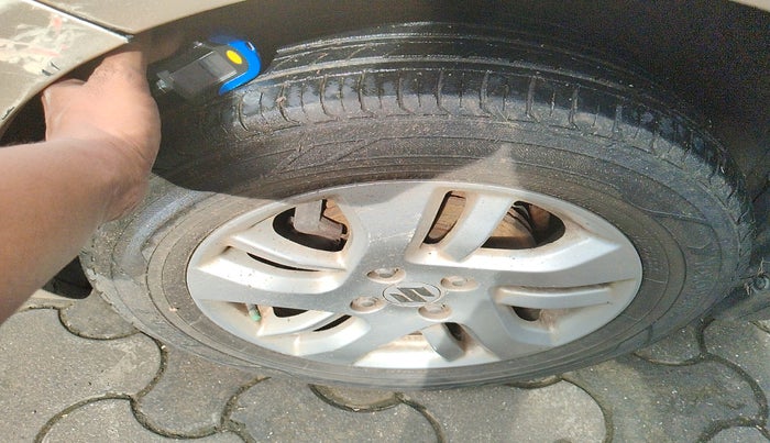 2012 Maruti Swift Dzire ZDI, Diesel, Manual, 1,55,903 km, tyre