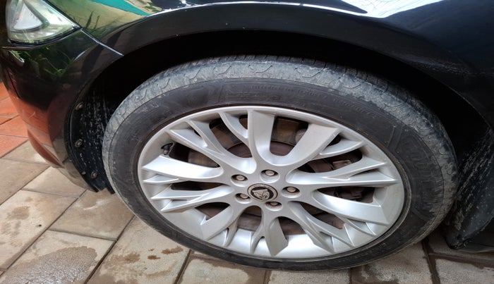 2012 Jaguar XF 3.0 DIESEL, Diesel, Automatic, 72,459 km, tyre