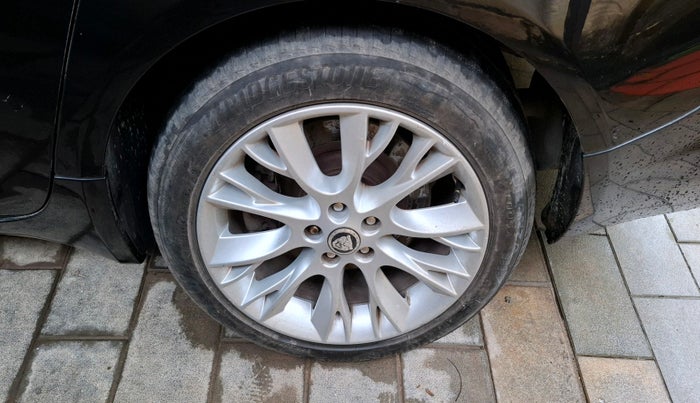 2012 Jaguar XF 3.0 DIESEL, Diesel, Automatic, 72,459 km, tyre