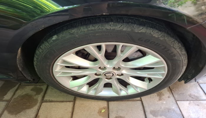 2012 Jaguar XF 3.0 DIESEL, Diesel, Automatic, 72,459 km, tyre