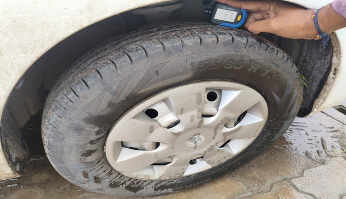 2012 Maruti Wagon R 1.0 LXI CNG, Petrol, Manual, 83,470 km, tyre
