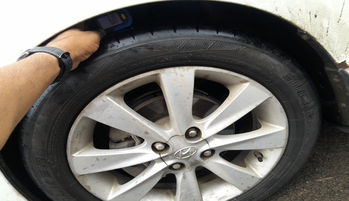 2012 Hyundai Verna FLUIDIC 1.6 CRDI SX, Diesel, Manual, 1,58,879 km, tyre