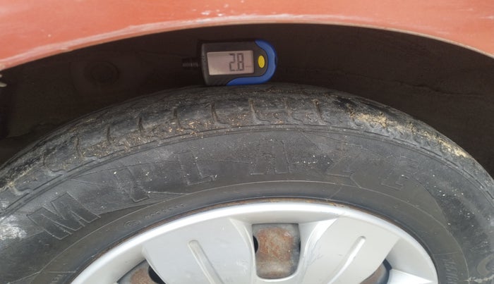 2010 Hyundai i10 MAGNA 1.2, Petrol, Manual, 1,09,040 km, tyre