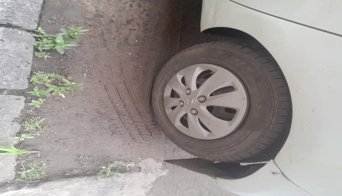 2011 Hyundai i10 MAGNA 1.1, Petrol, Manual, 54,393 km, tyre