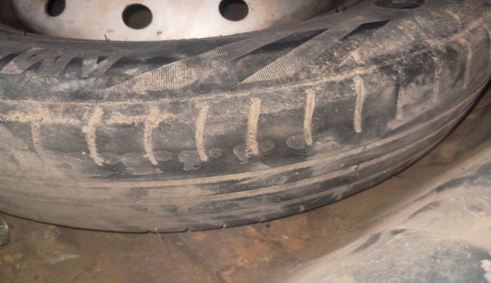 2010 Maruti Alto LX, Petrol, Manual, 50,687 km, tyre