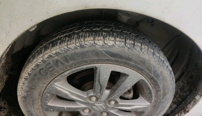 2013 Maruti Wagon R 1.0 VXI, Petrol, Manual, 1,06,838 km, tyre