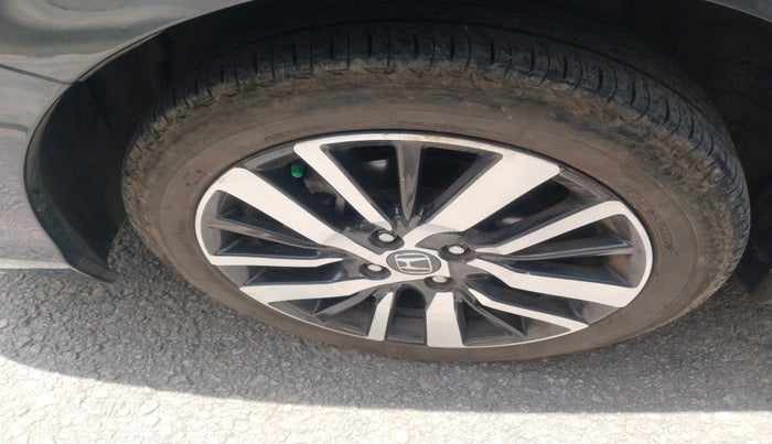 2022 Honda City 1.5L I-VTEC ZX, Petrol, Manual, 29,282 km, tyre