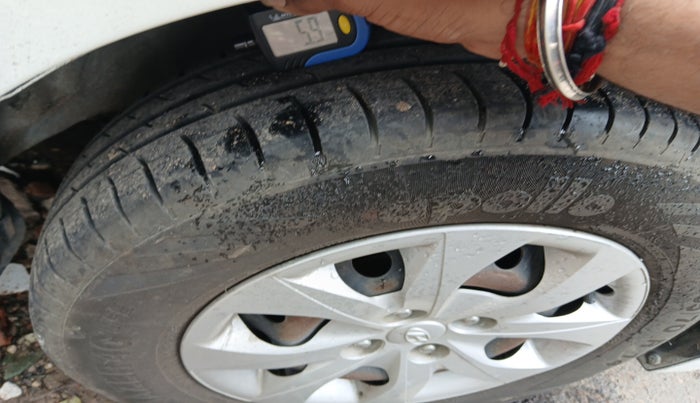 2015 Hyundai Elite i20 SPORTZ 1.2, Petrol, Manual, 48,765 km, tyre