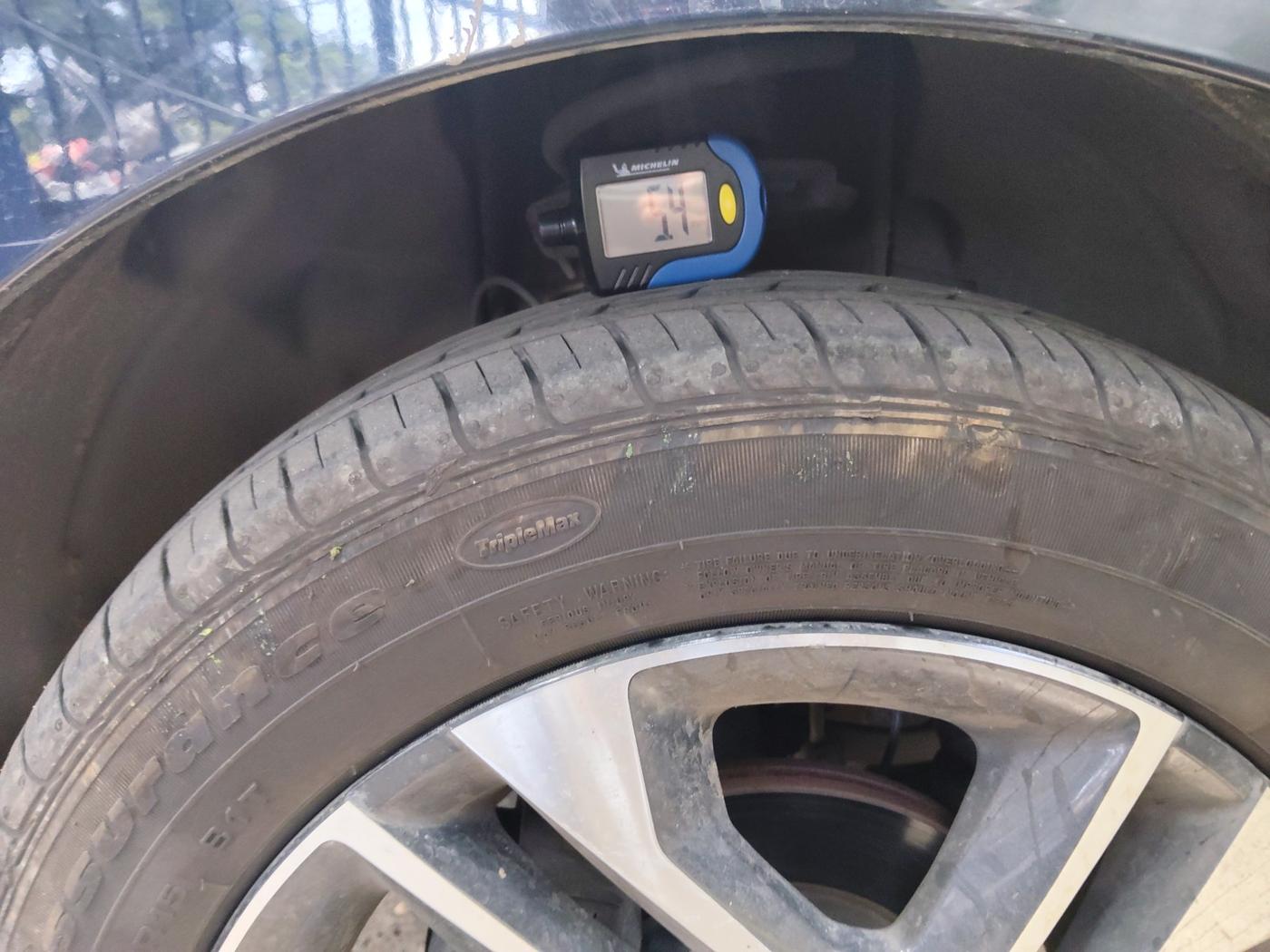 2021 Tata TIGOR XZ PLUS PETROL, Petrol, Manual, 52,700 km, tyre