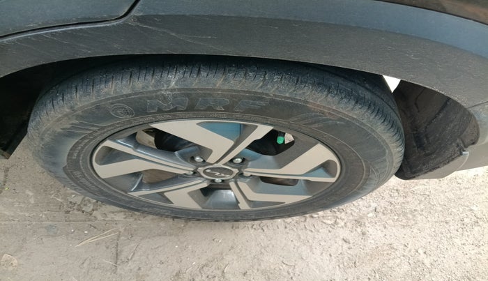 2021 KIA SONET HTX 1.0 DCT, Petrol, Automatic, 46,238 km, tyre