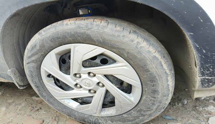 2022 Hyundai Creta E 1.5 DIESEL, Diesel, Manual, 24,348 km, tyre