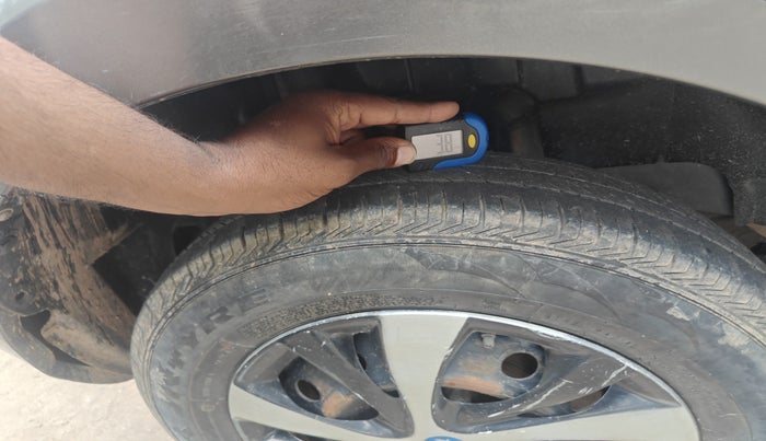 2019 Maruti Swift VDI, Diesel, Manual, 1,21,290 km, tyre