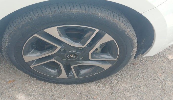 2024 Tata Tiago XZ PLUS PETROL, Petrol, Manual, 10,570 km, tyre