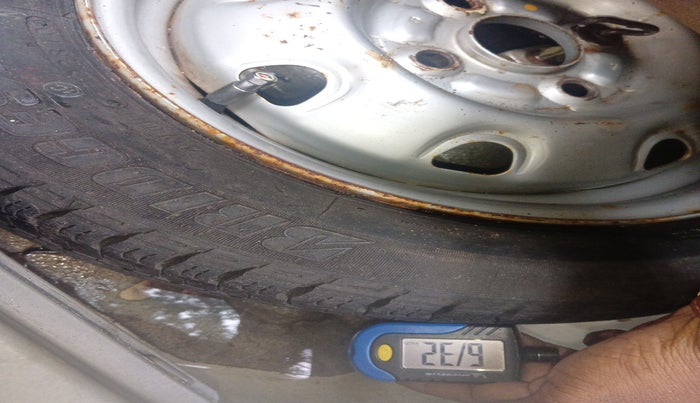 2010 Maruti Alto K10 LXI, Petrol, Manual, 35,616 km, tyre