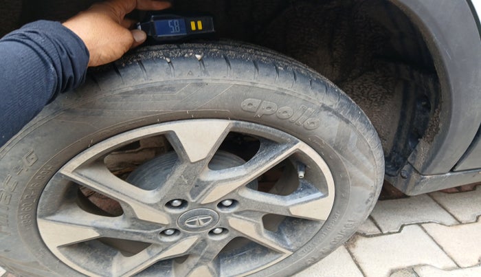2023 Tata PUNCH ACCOMPLISHED AMT, Petrol, Automatic, 18,050 km, tyre