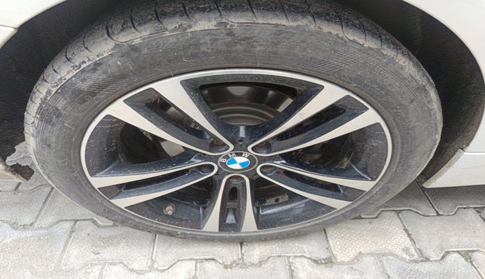 2018 BMW 3 Series 320D SPORT SHADOW EDITION, Diesel, Automatic, 1,16,377 km, tyre