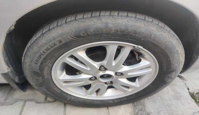 2015 Chevrolet Sail 1.2 LT ABS, Petrol, Manual, 85,059 km, tyre