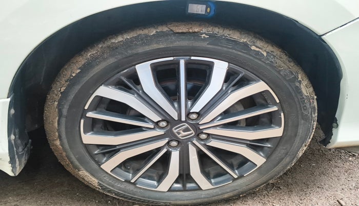 2017 Honda City 1.5L I-VTEC VX CVT, Petrol, Automatic, 54,933 km, tyre