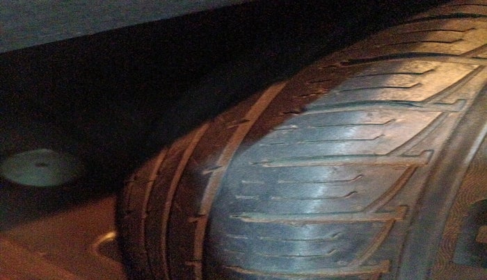 2015 Renault Duster 110 PS RXZ 4X4 MT DIESEL, Diesel, Manual, 1,49,024 km, tyre