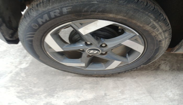 2021 Hyundai VENUE SX PLUS 1.0 TURBO DCT, Petrol, Automatic, 60,686 km, tyre