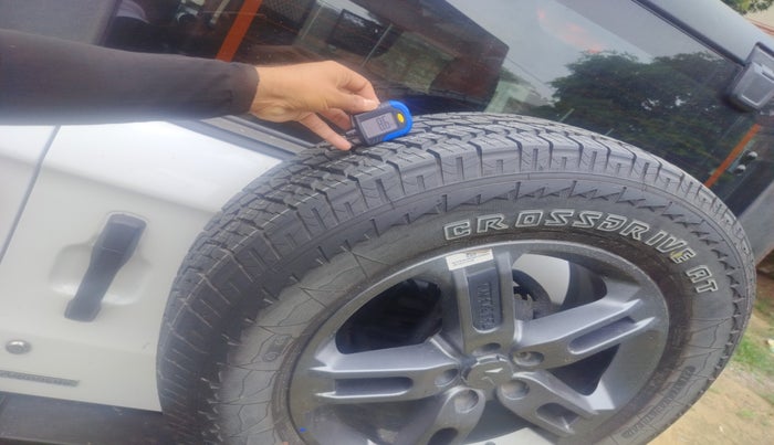 2023 Mahindra Thar LX P 2WD AT HT, Petrol, Automatic, 21,673 km, tyre