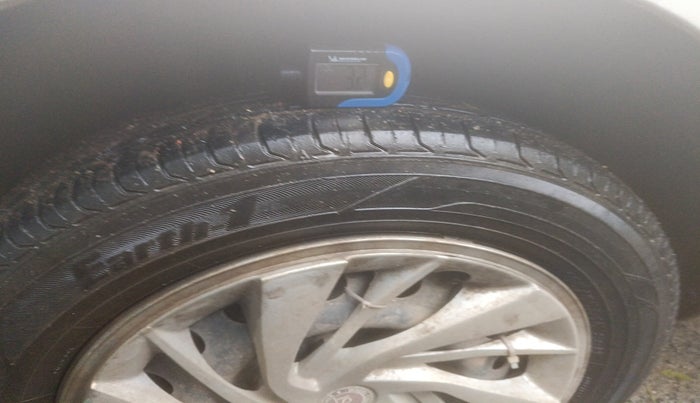 2018 Maruti Ertiga VXI CNG, Petrol, Manual, 1,76,619 km, tyre