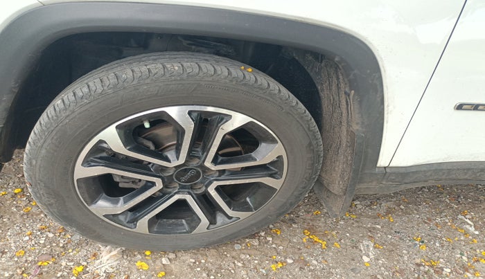 2021 Jeep Compass LIMITED (O) 2.0 DIESEL, Diesel, Manual, 1,25,651 km, tyre