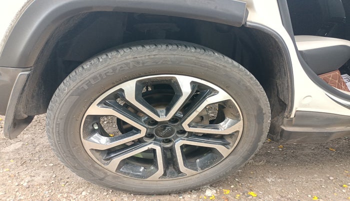 2021 Jeep Compass LIMITED (O) 2.0 DIESEL, Diesel, Manual, 1,25,651 km, tyre