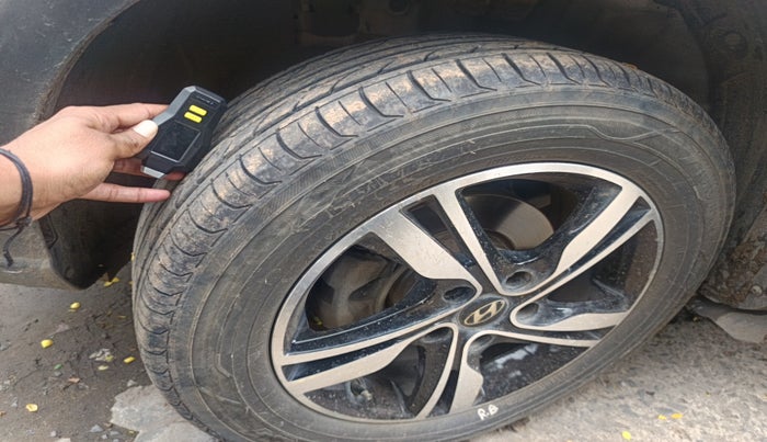 2020 Hyundai VENUE S 1.5 CRDI, Diesel, Manual, 82,597 km, tyre