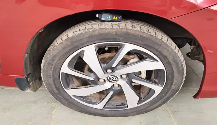 2022 Toyota Glanza G E-CNG, Petrol, Manual, 80,000 km, tyre