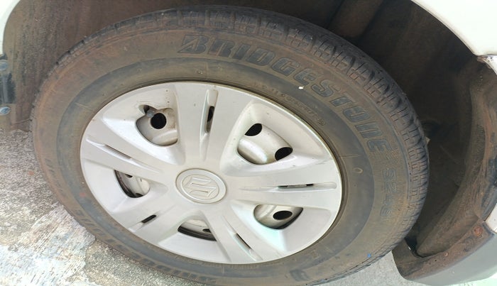 2012 Maruti Swift Dzire VDI, Diesel, Manual, 1,01,965 km, tyre