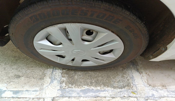 2012 Maruti Swift Dzire VDI, Diesel, Manual, 1,01,965 km, tyre