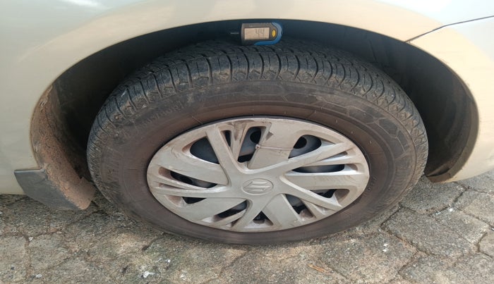 2017 Maruti Swift VDI, Diesel, Manual, 88,643 km, tyre