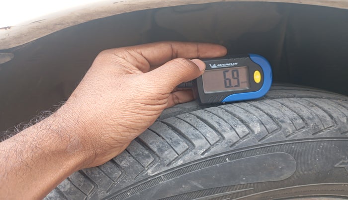 2012 Tata Indica EV2 LE, Diesel, Manual, 1,86,481 km, tyre