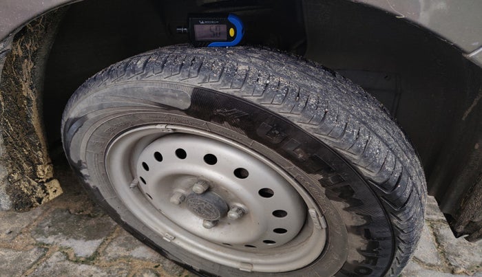2022 Maruti New Wagon-R LXI CNG 1.0, Petrol, Manual, 1,22,820 km, tyre