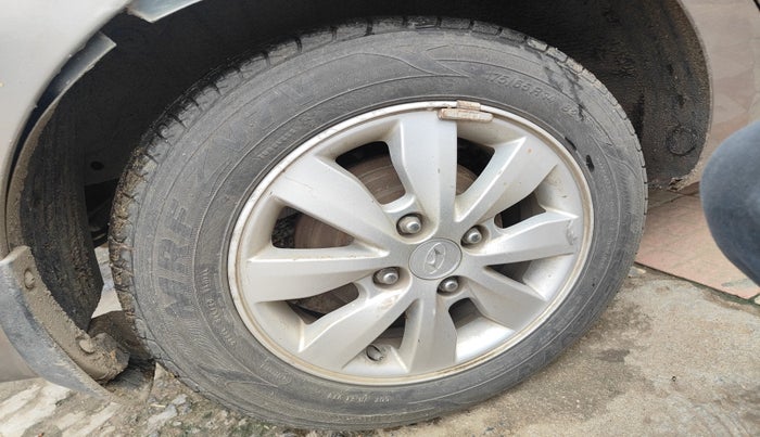 2012 Hyundai i20 SPORTZ 1.2, Petrol, Manual, 68,667 km, tyre