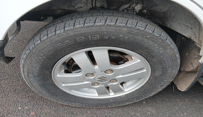 2023 Maruti Eeco 5 STR AC CNG, Petrol, Manual, 56,537 km, tyre