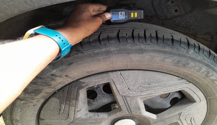 2024 Tata NEXON SMART+ 1.2 PETROL, Petrol, Manual, 20,071 km, tyre