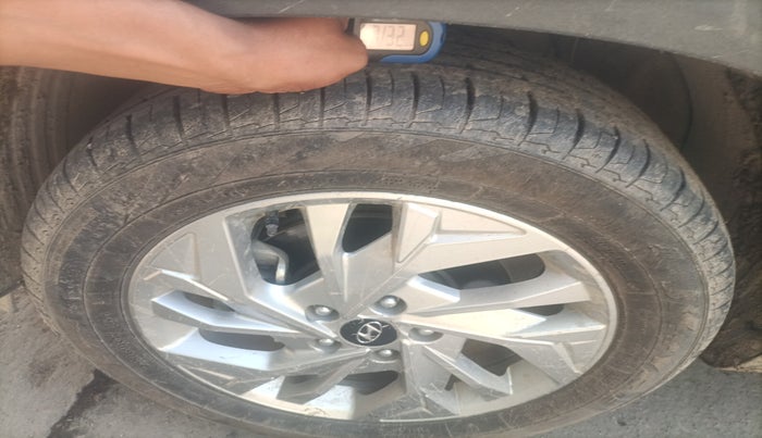 2021 Hyundai Creta SX 1.5 PETROL, Petrol, Manual, 32,227 km, tyre