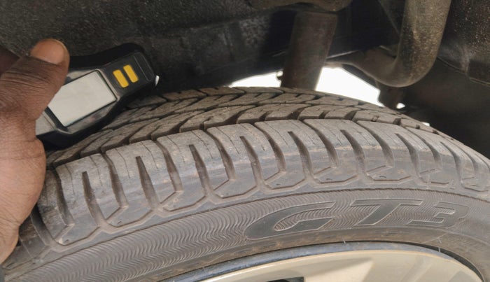 2010 Maruti Wagon R 1.0 VXI, Petrol, Manual, 32,160 km, tyre