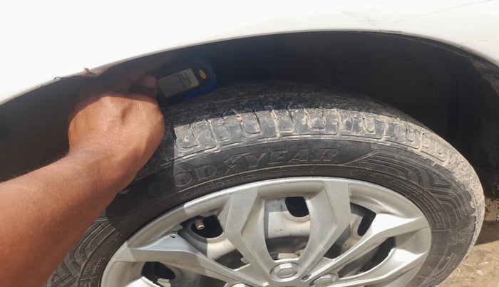 2011 Maruti Alto K10 LXI, Petrol, Manual, 92,237 km, tyre